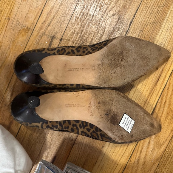 Manolo Blahnik Suede Leopard Print Pointed Toe Kitten Heel - Picture 6 of 9